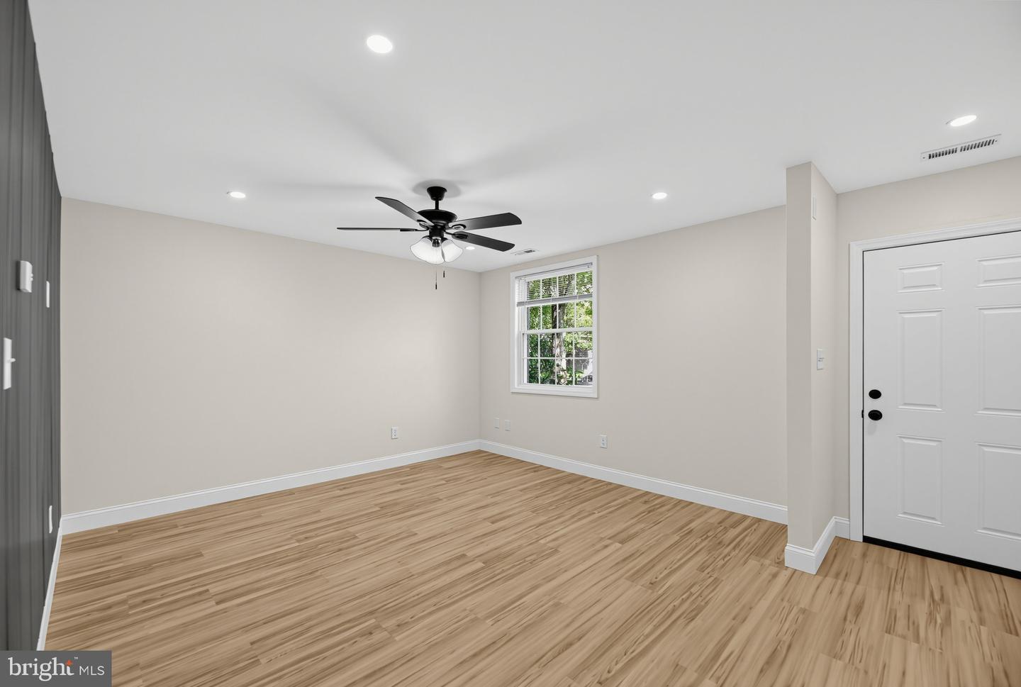 203 Stevens Ct Property Photo 6