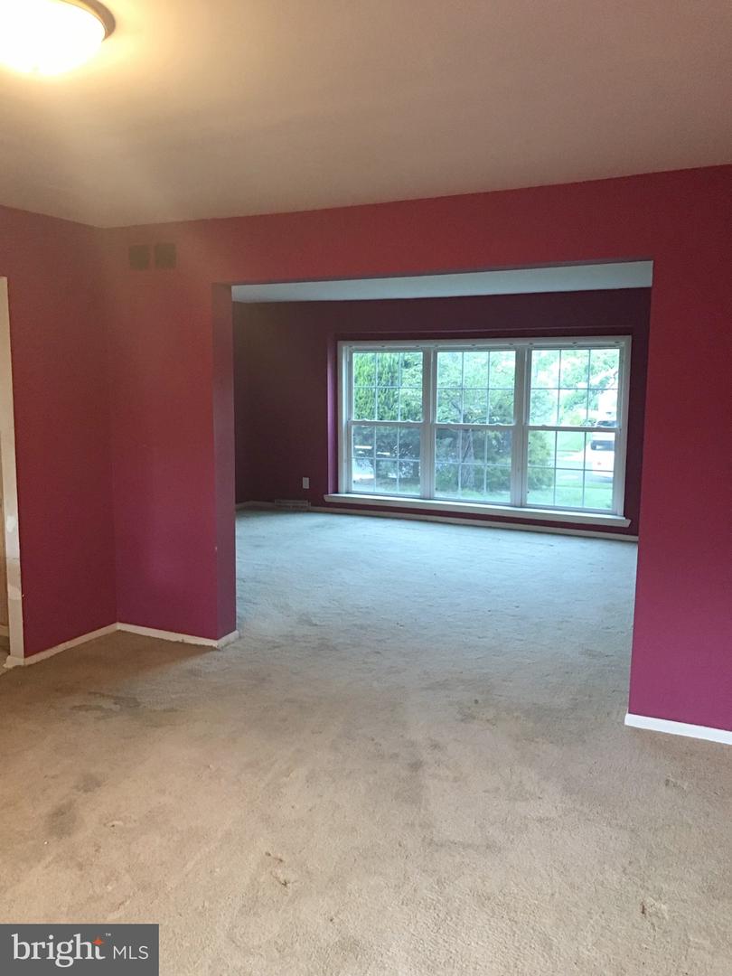 1688 Blue Jay Ln Property Photo 8