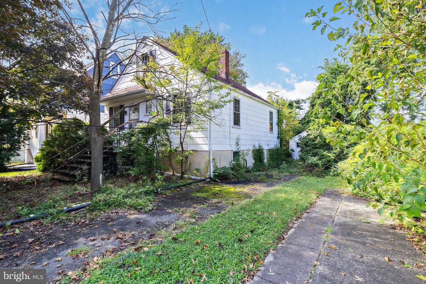 108 Central Ave Property Photo 1