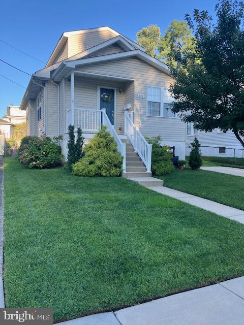 882 Crescent Ave Property Photo 1