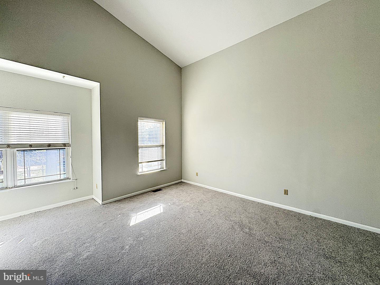 1326 Central Ave #b Property Photo 6