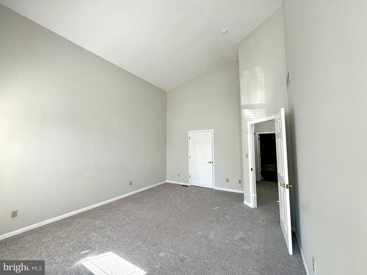 1326 Central Ave #b Property Photo 7