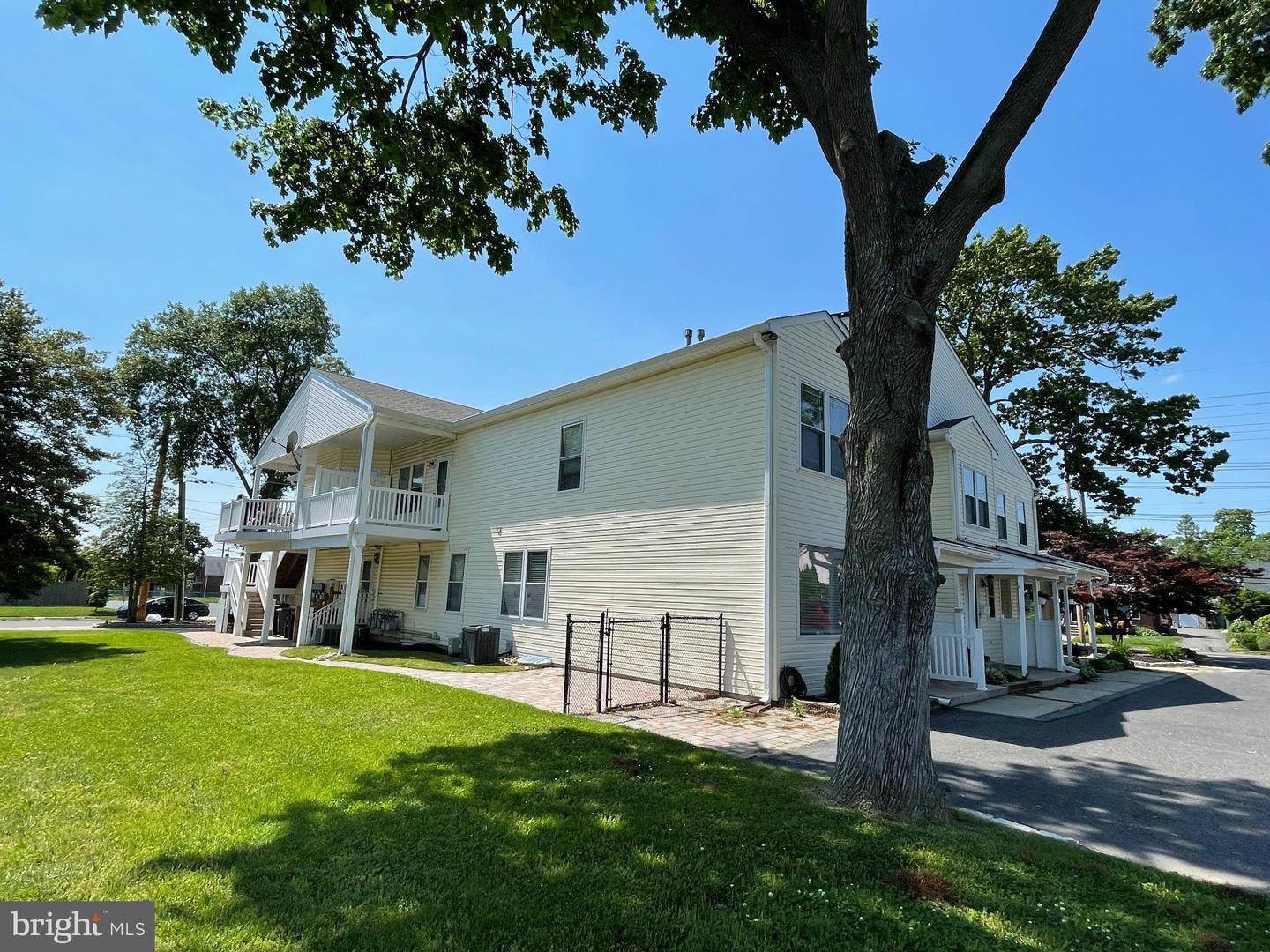 1326 Central Ave #b Property Photo 11