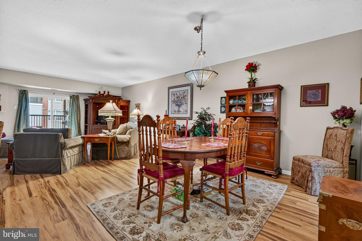 6031 Main Property Photo 15