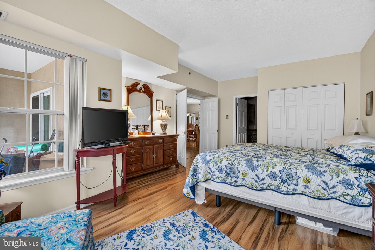 6031 Main Property Photo 24