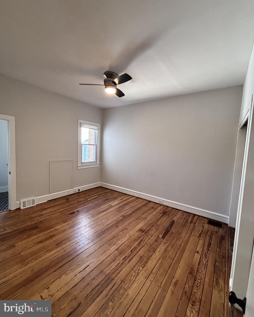 145 Kings Hwy E Property Photo 4
