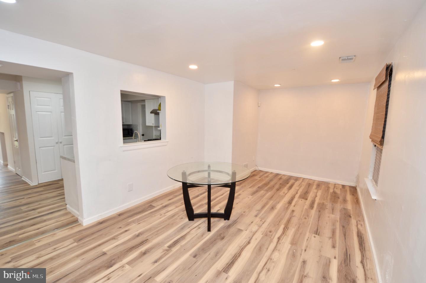 1826 Edgewood Pl Property Photo 6