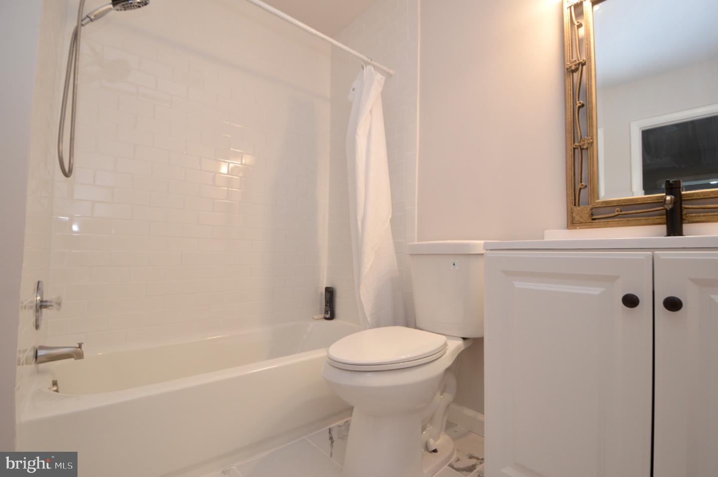 1826 Edgewood Pl Property Photo 11