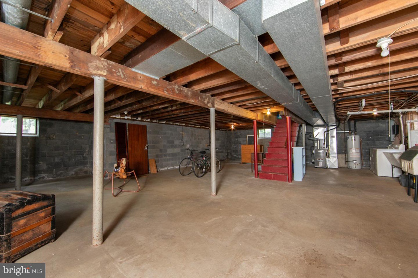 407 Graisbury Ave Property Photo 22