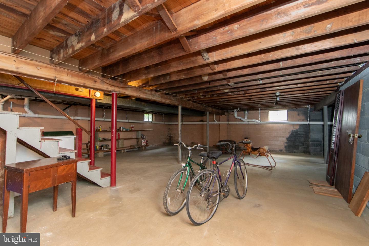 407 Graisbury Ave Property Photo 23