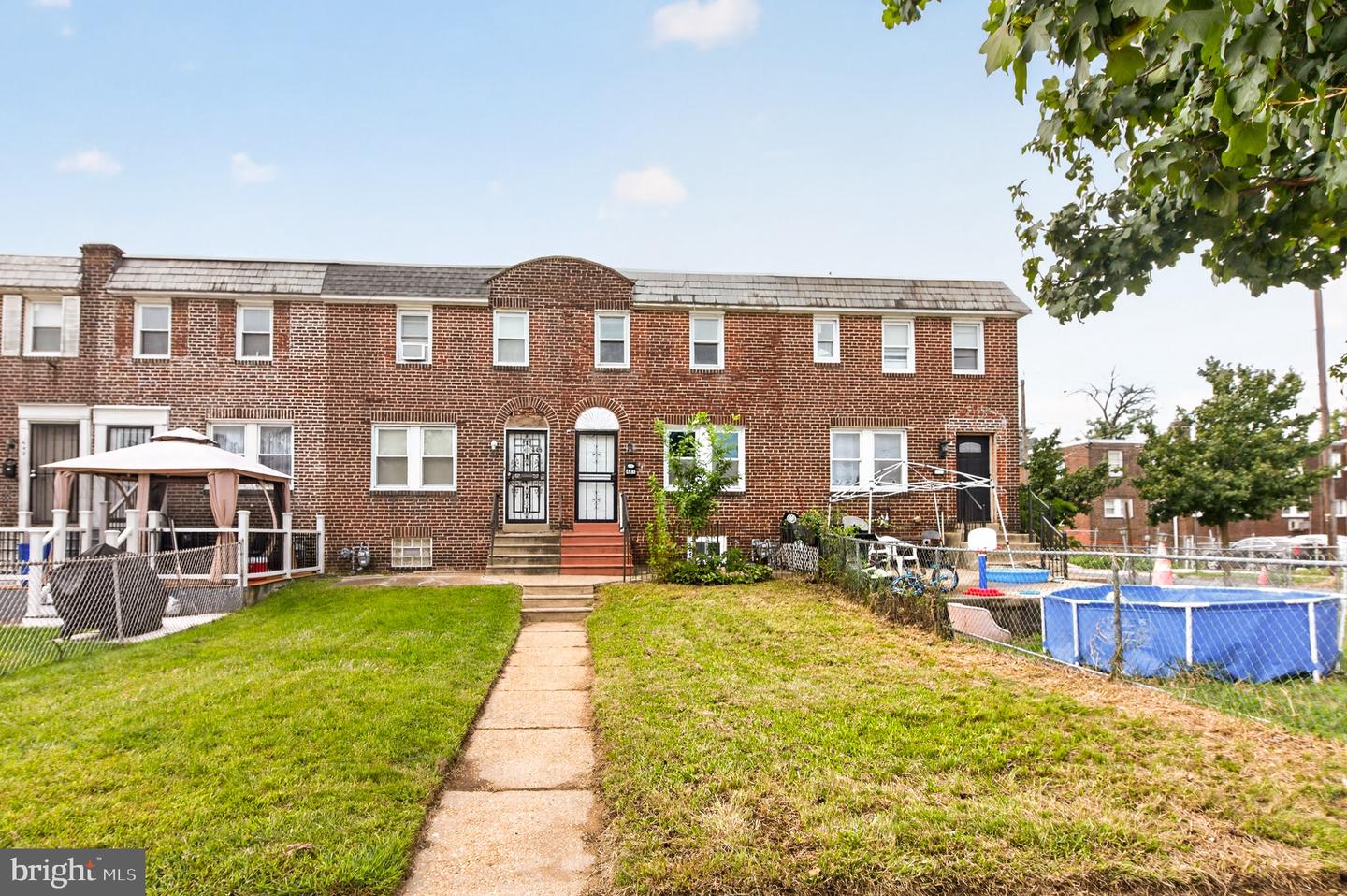 443 Raritan St Property Photo 1