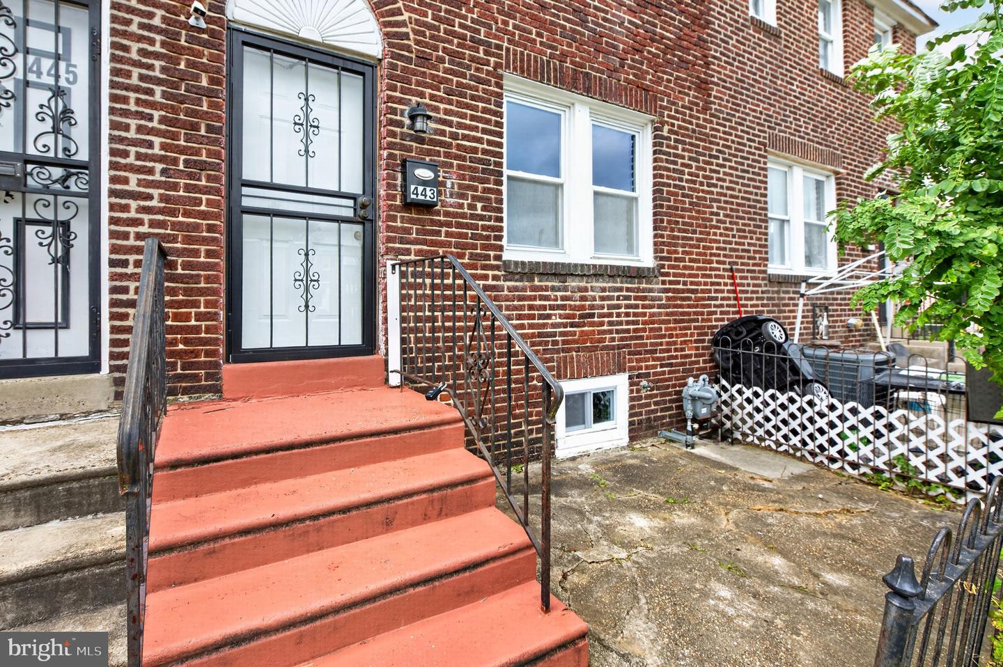 443 Raritan St Property Photo 2