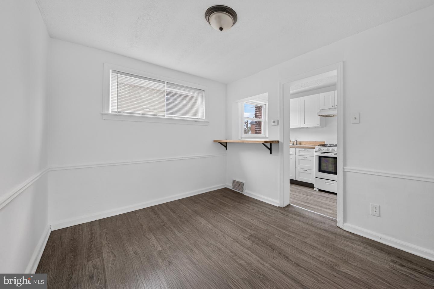 443 Raritan St Property Photo 6