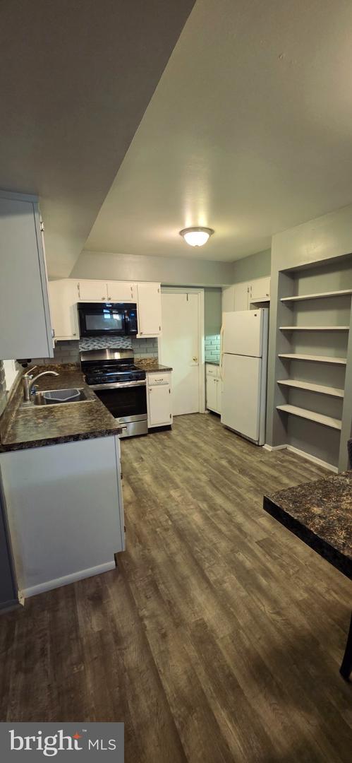 402 Winding Way Property Photo 7