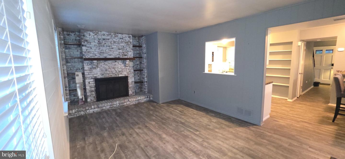 402 Winding Way Property Photo 17