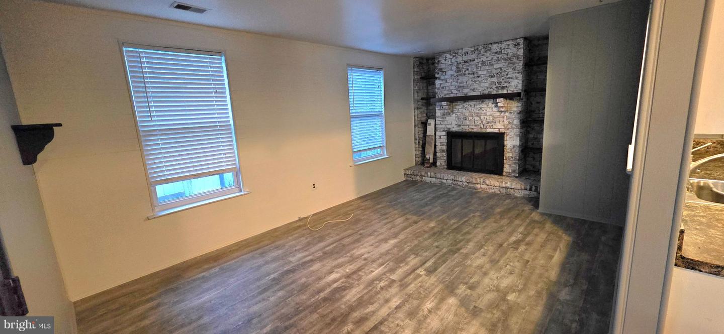 402 Winding Way Property Photo 20