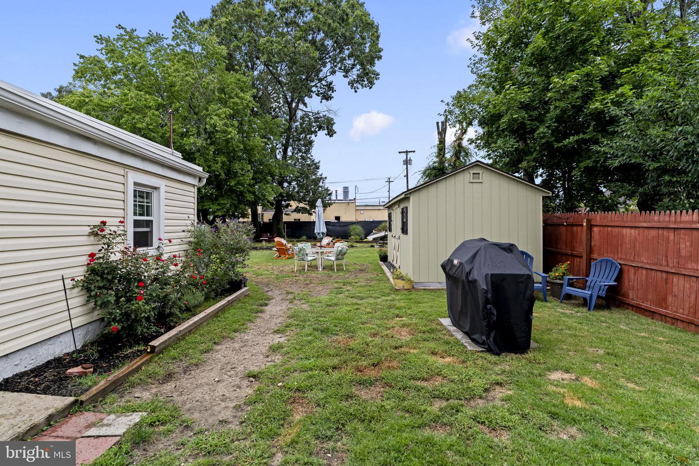 121 Ohio Ave Property Photo 28