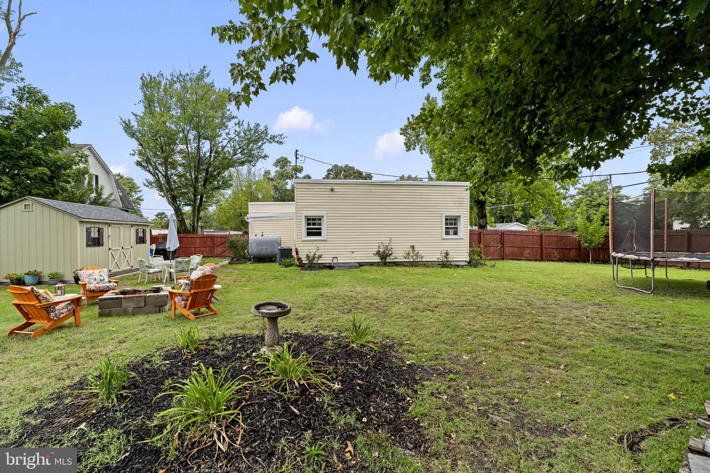 121 Ohio Ave Property Photo 32