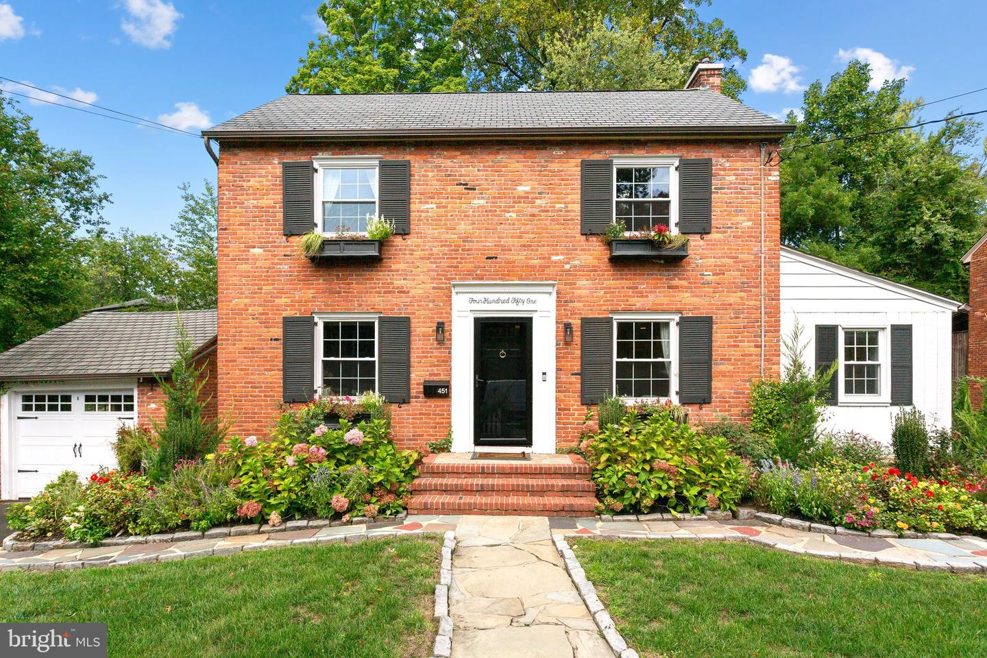 451 Elm Ave Property Photo 48