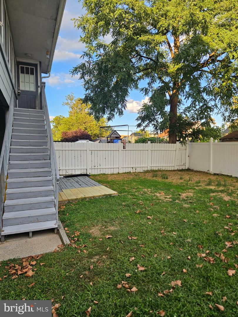6124 Wayne Ave Property Photo 1