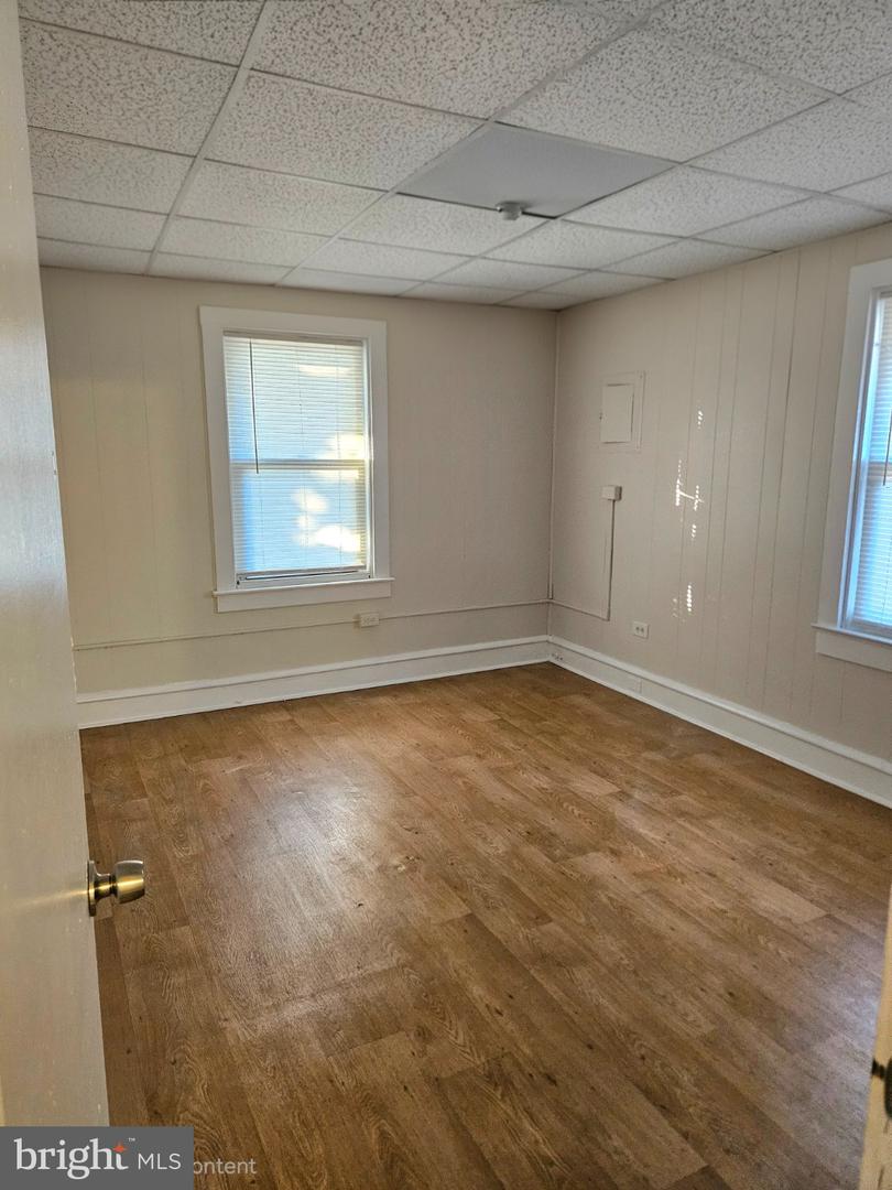 6124 Wayne Ave Property Photo 6