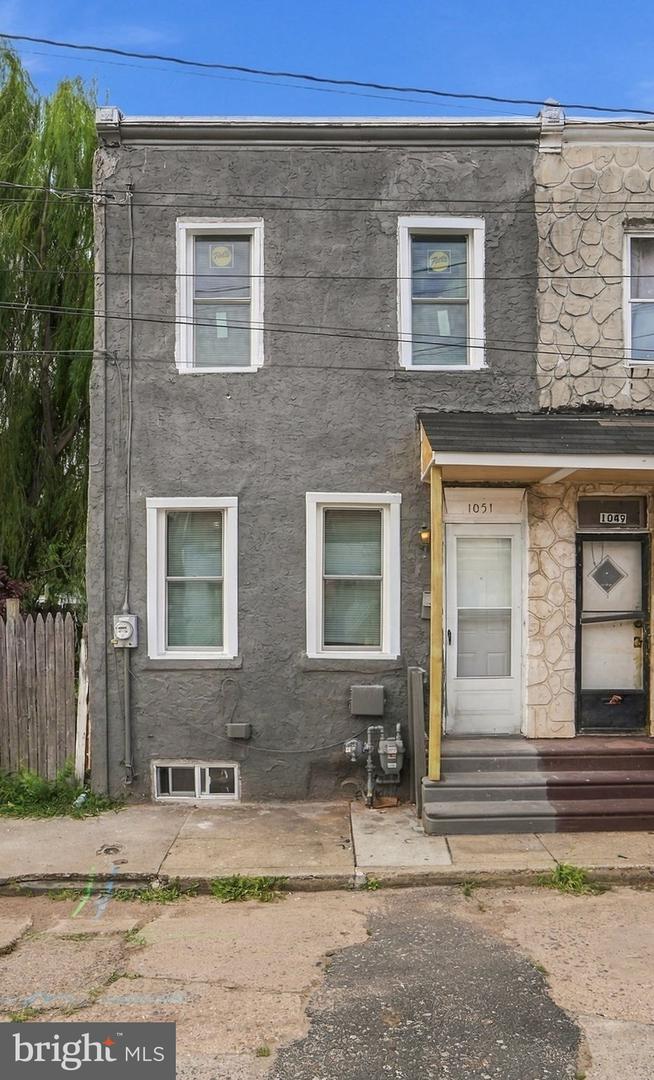 1051 Diamond St Property Photo 1
