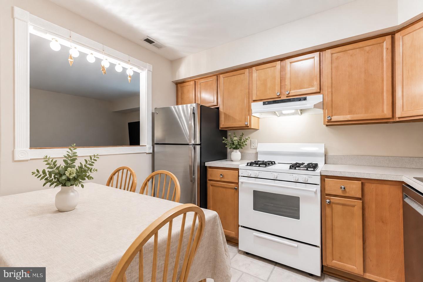 114 Van Buren Rd #6 Property Photo 10