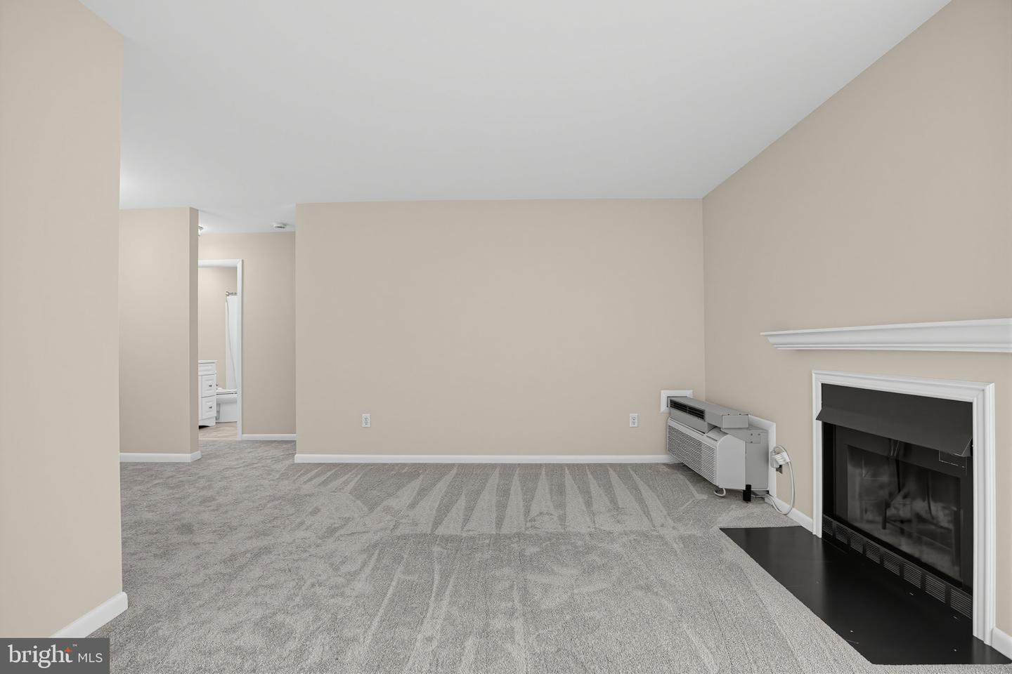 2034 Lucas Ln Property Photo 6