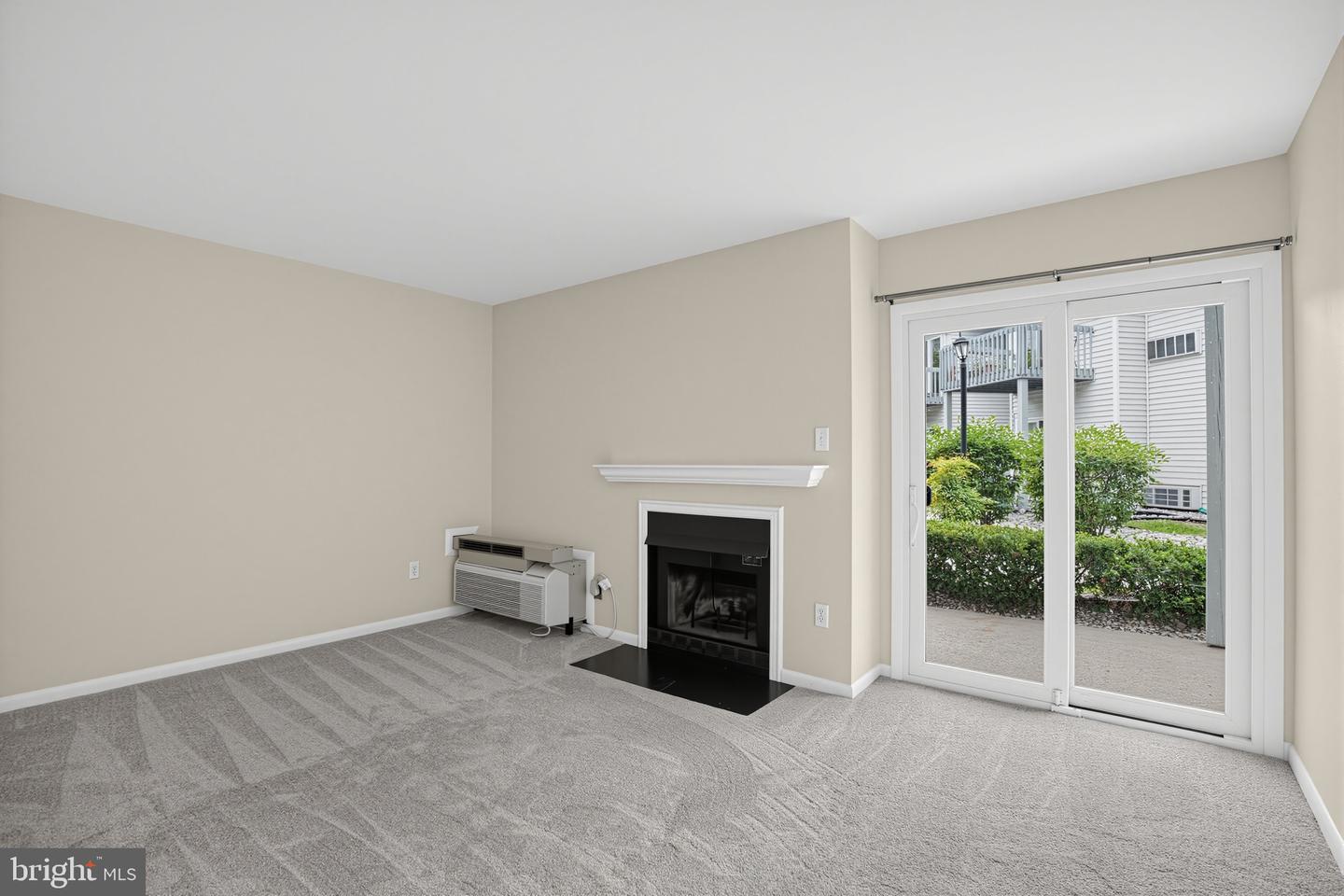 2034 Lucas Ln Property Photo 7