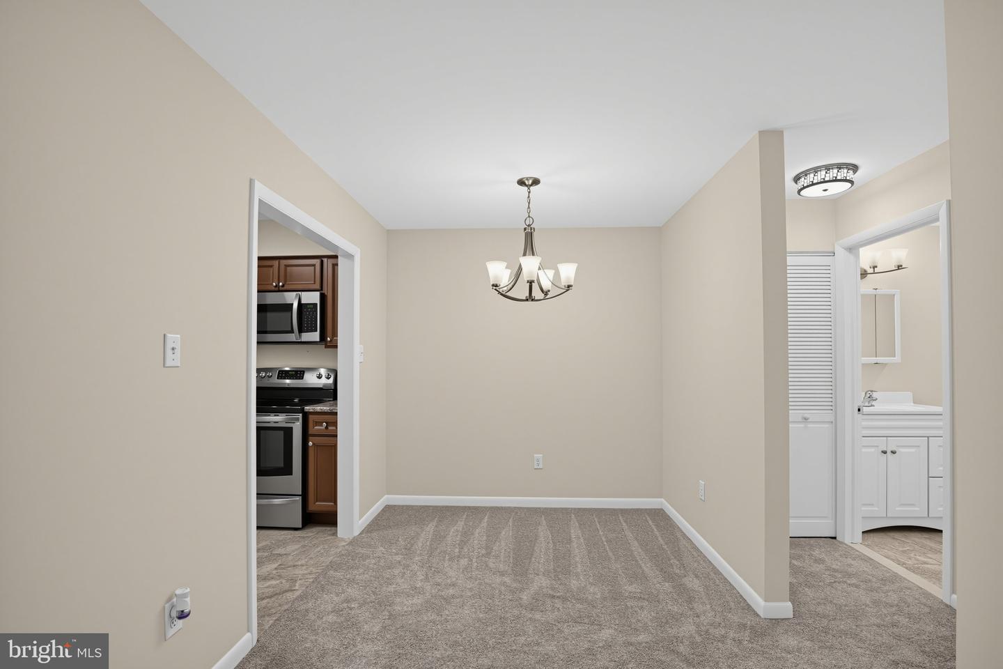 2034 Lucas Ln Property Photo 11