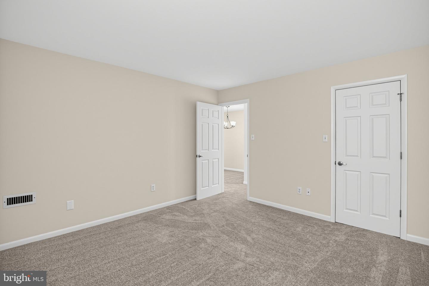 2034 Lucas Ln Property Photo 12