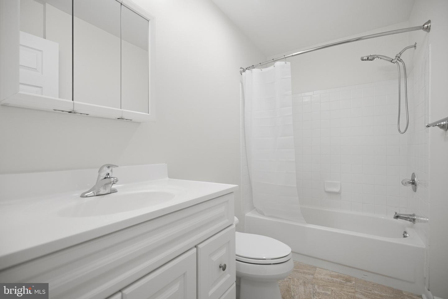 2034 Lucas Ln Property Photo 14
