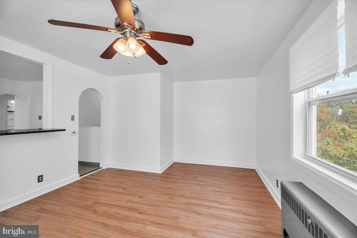 302 Cattell Ave Property Photo 4