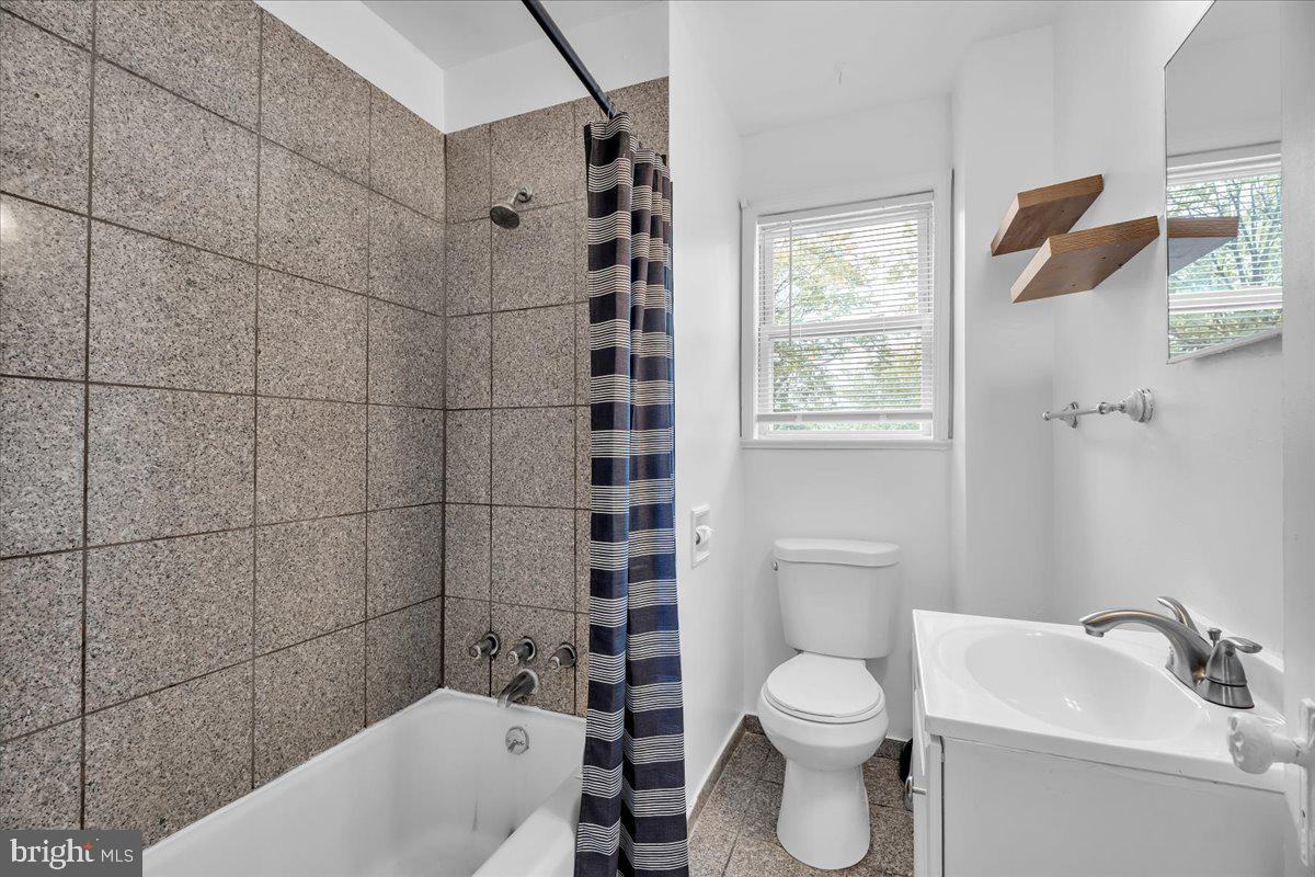 302 Cattell Ave Property Photo 15