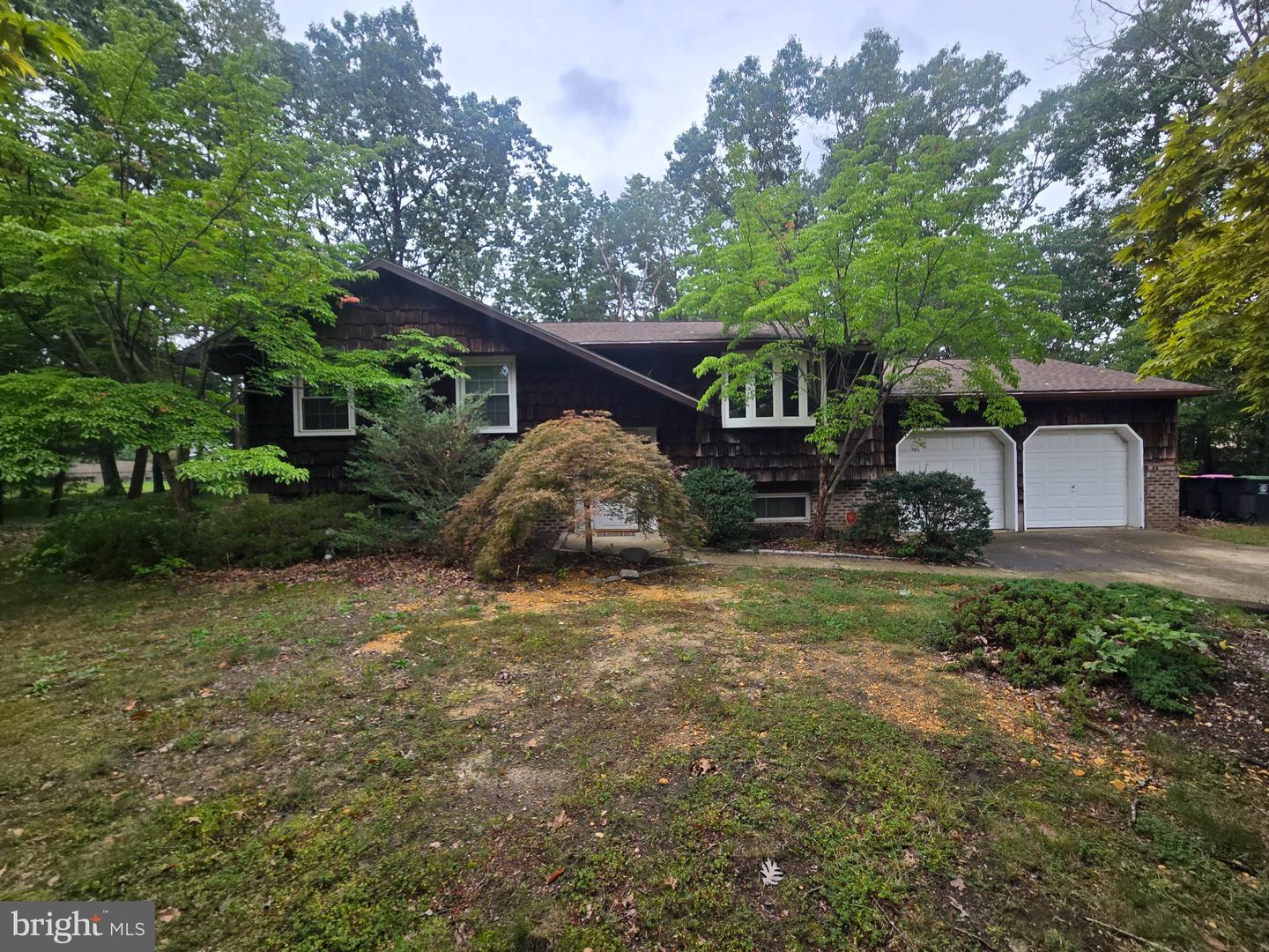 21 OAK CT Property Photo 1