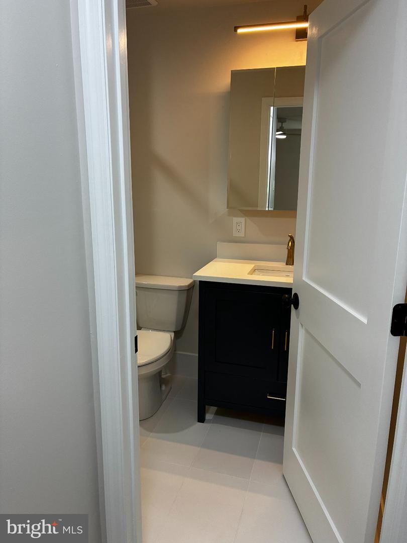 186 Tavistock #1 Property Photo 6