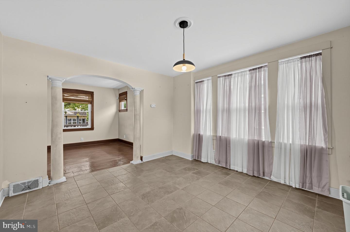 333 Washington Ter Property Photo 10