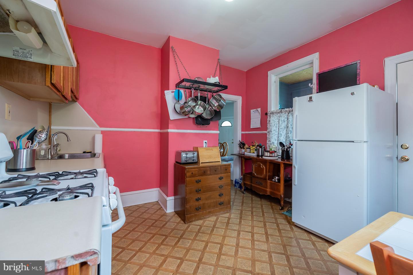 725 Eldridge Ave Property Photo 13