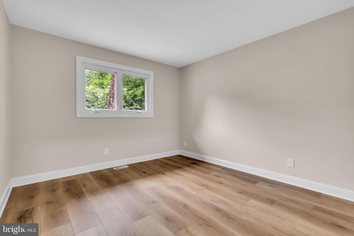 14 Steven Dr Property Photo 31