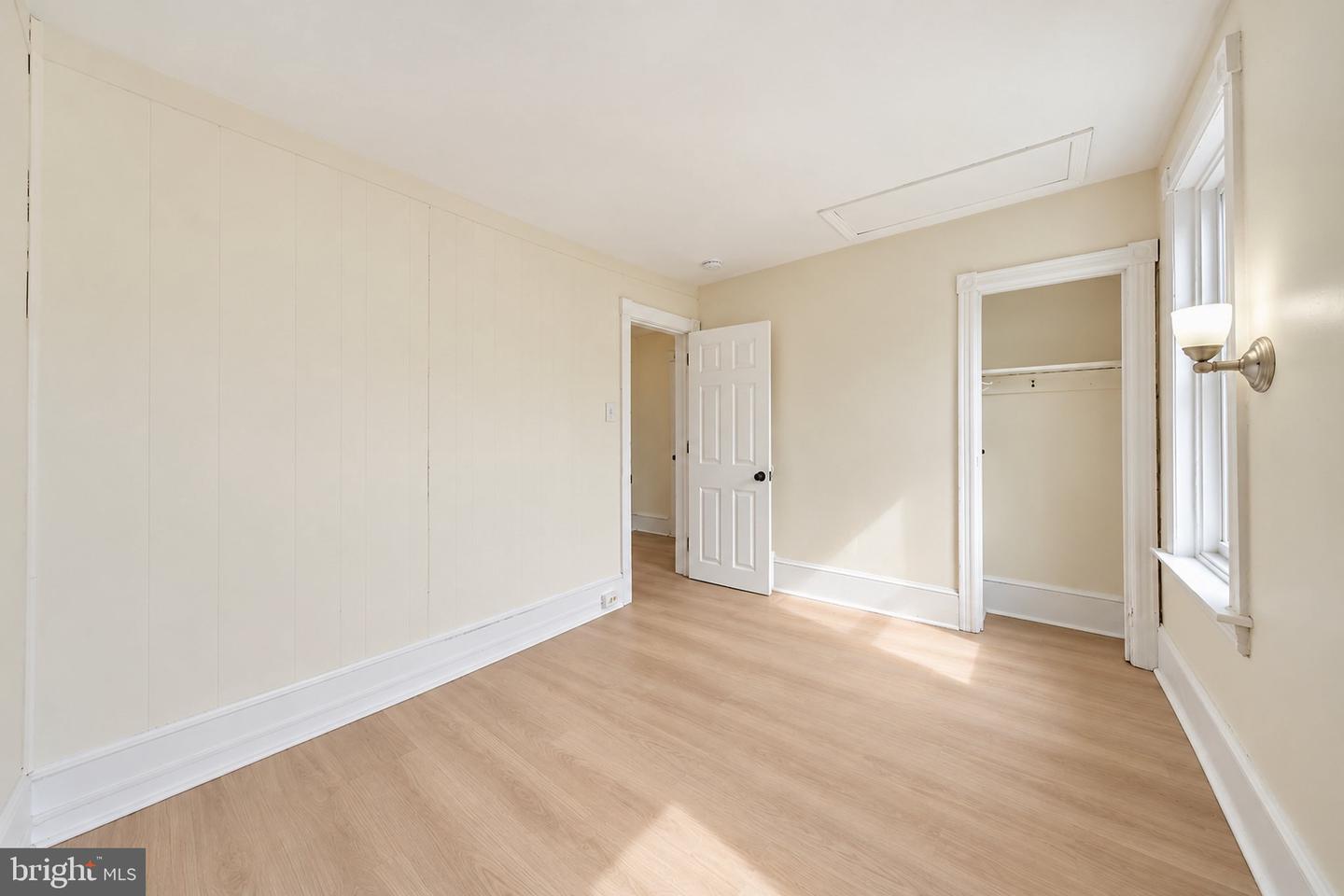 705 Powell St Property Photo 12