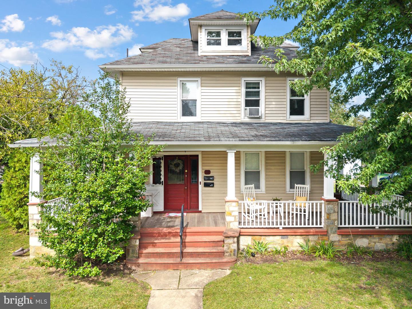 117 Station Ave Property Photo 1