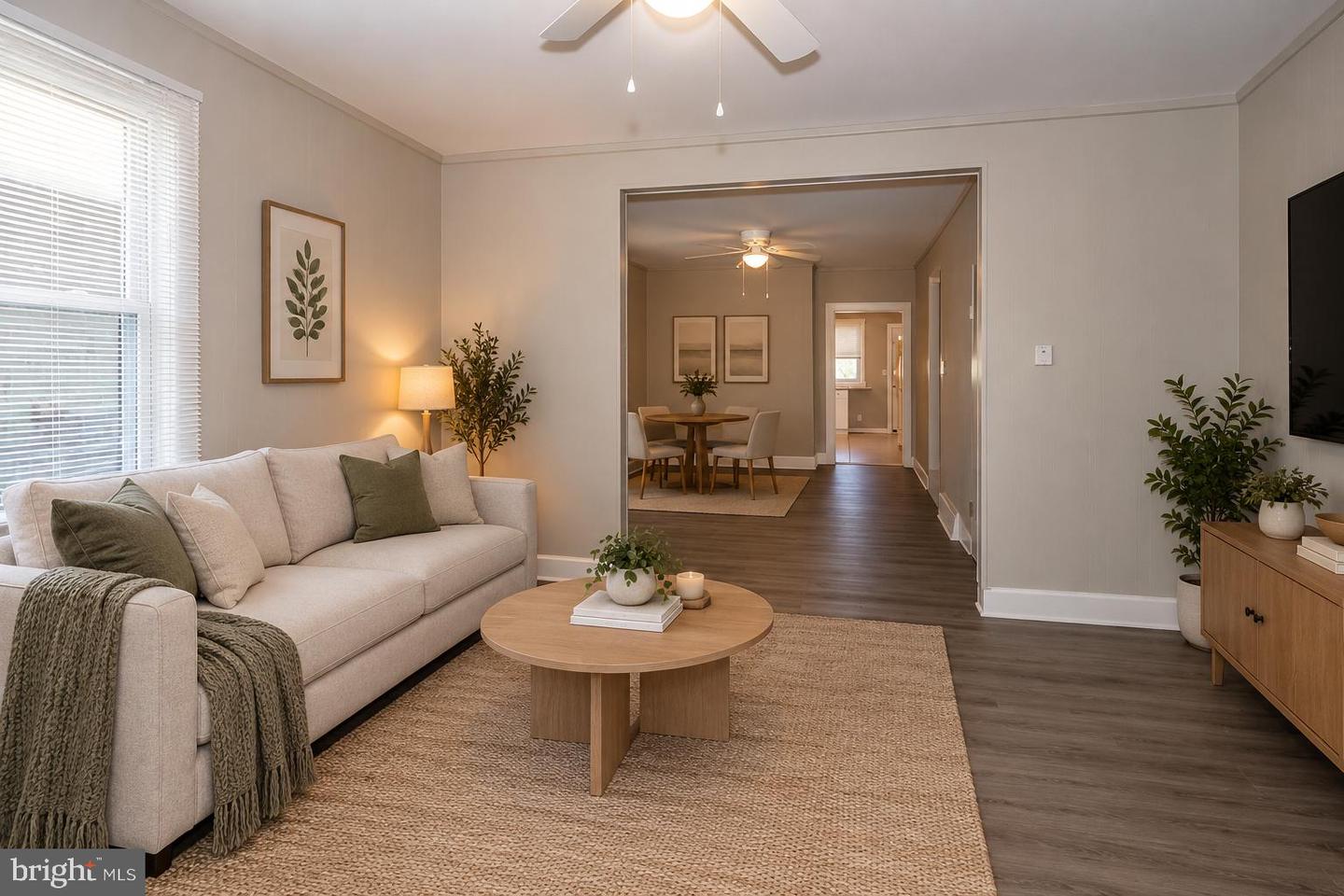 207 Somerset St Property Photo 6
