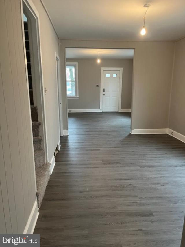 207 Somerset St Property Photo 7