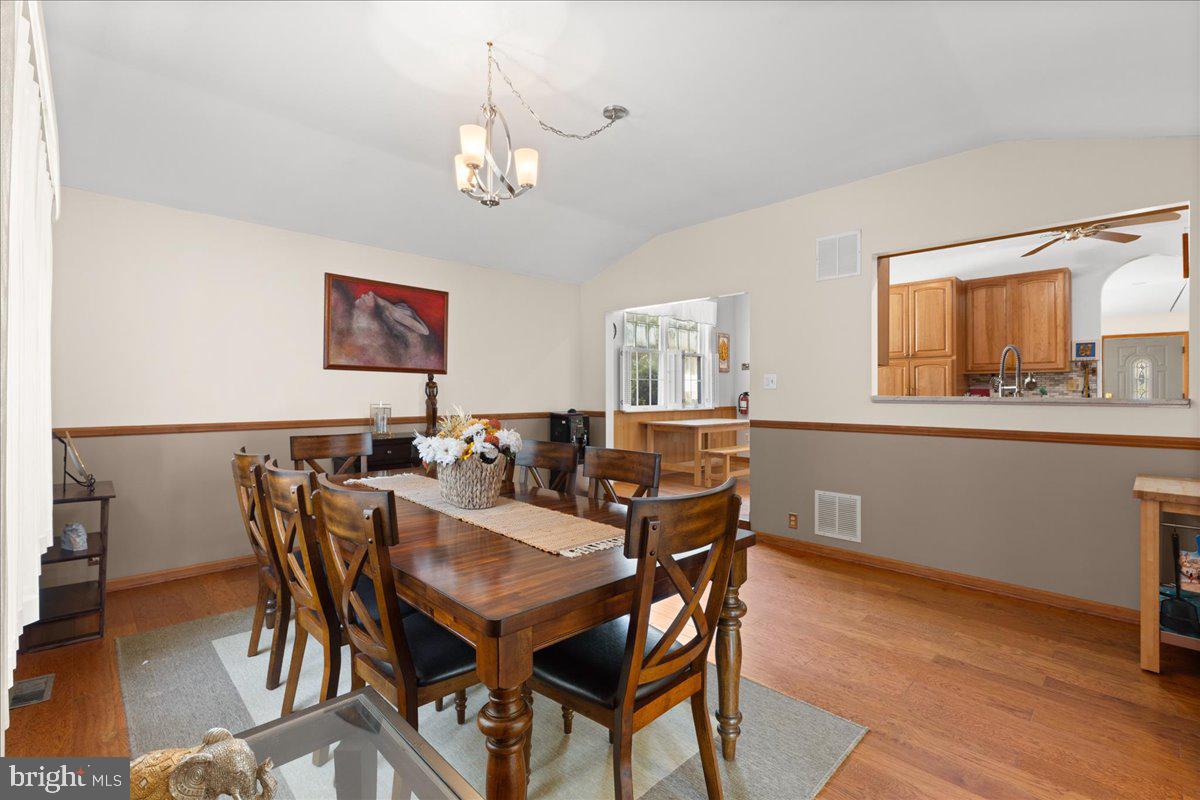 106 N Pelham Rd Property Photo 12