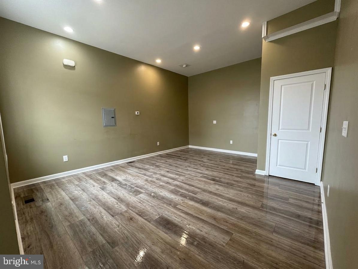 1572 Mount Ephraim Ave #a Property Photo 1