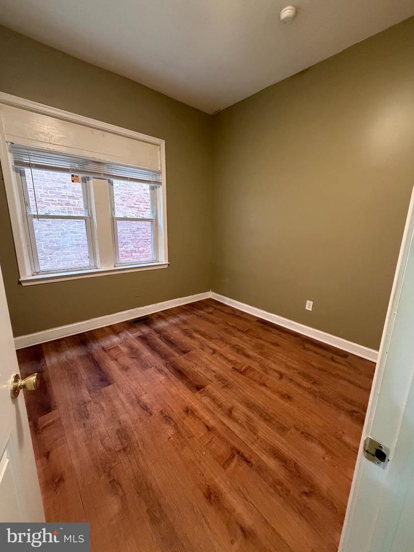 1572 Mount Ephraim Ave #a Property Photo 10