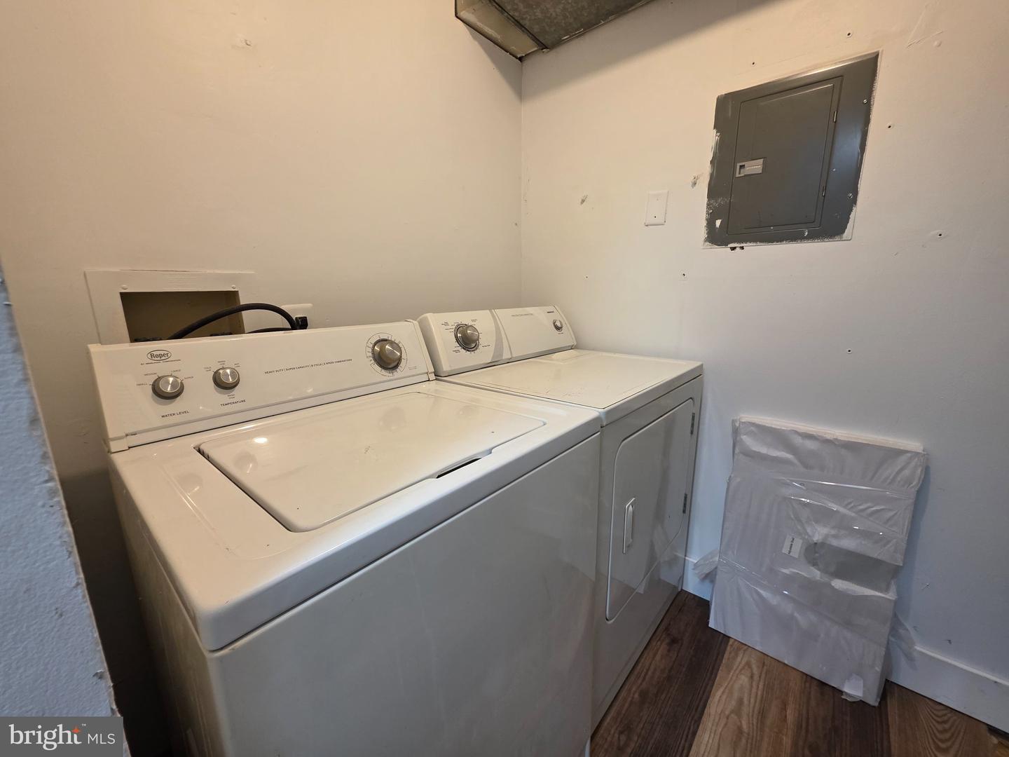 606 The Woods Property Photo 15