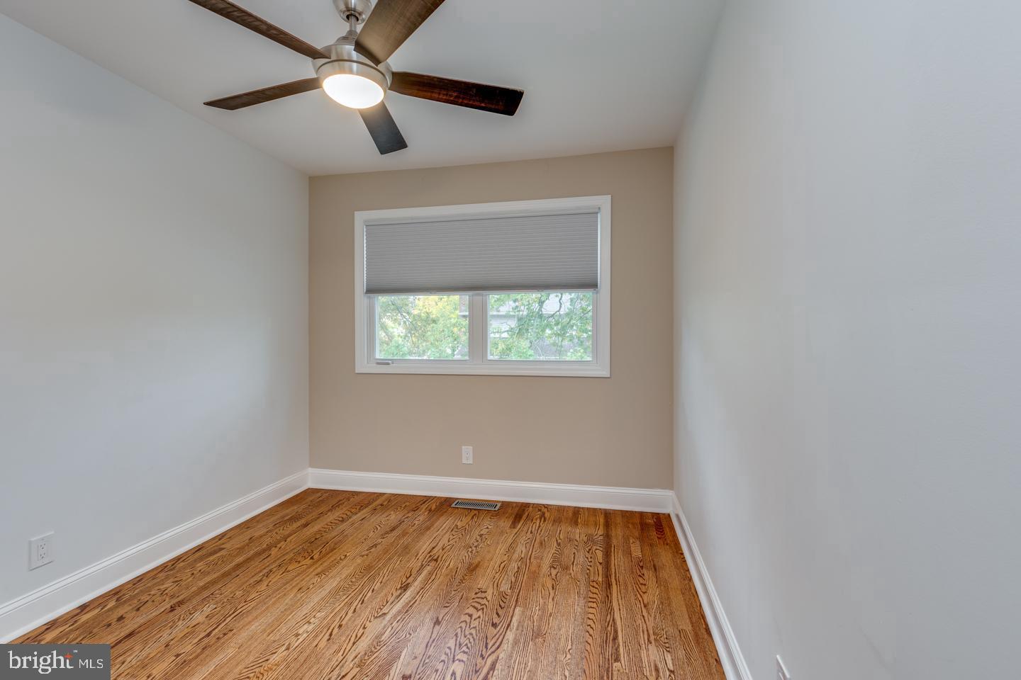421 Fireside Ln Property Photo 30