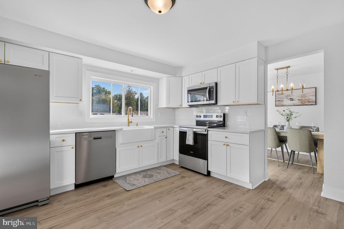 10 Cobblestone Rd Property Photo 9
