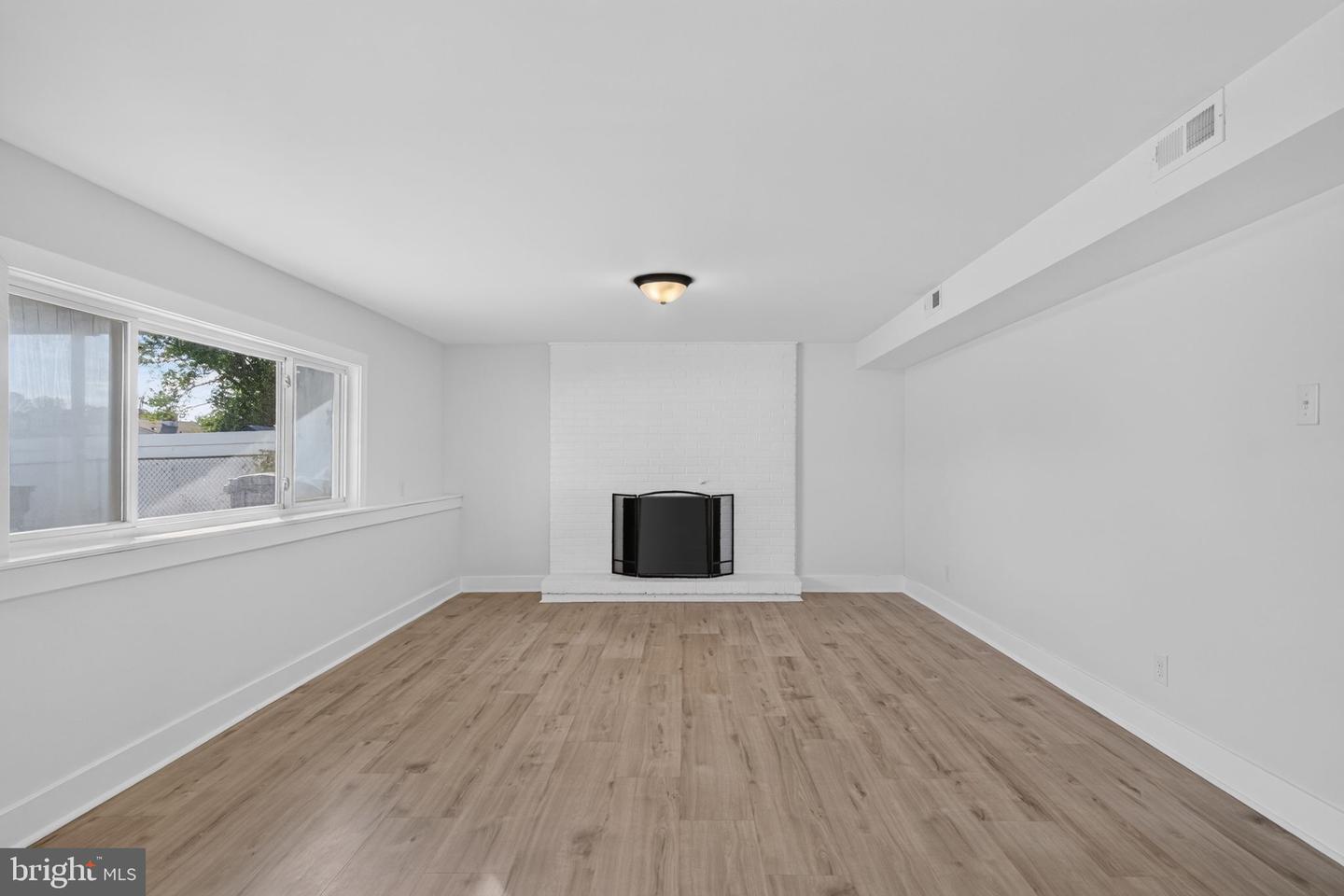 10 Cobblestone Rd Property Photo 22